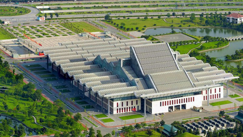 Hà Nội: Trung tâm hội nghị Quốc Gia, bãi đỗ xe NCC số 1